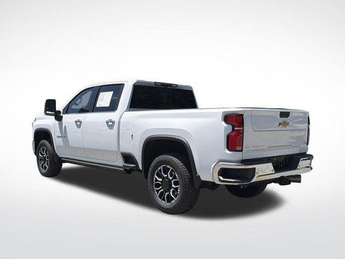 Summit White 2024 Chevrolet Silverado 2500 LTZ