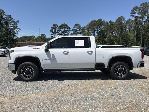 Summit White 2024 Chevrolet Silverado 2500 LTZ