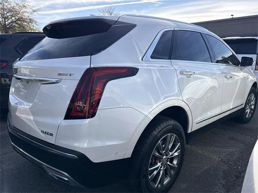 2022 Cadillac XT5 Premium Luxury