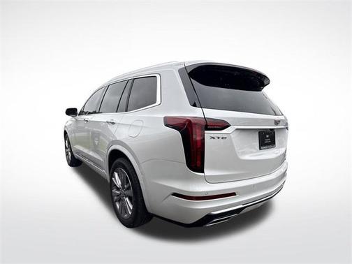 2023 Cadillac XT6 Premium Luxury FWD