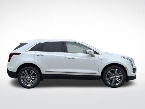 Crystal White Tricoat 2026 Cadillac XT5 Premium Luxury