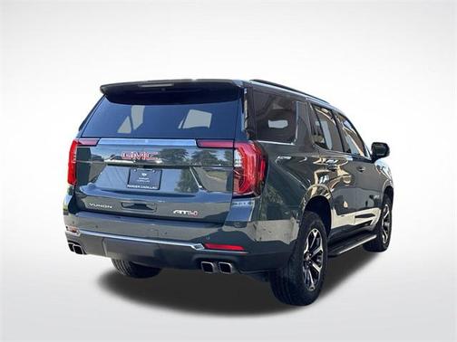 2025 GMC Yukon 4WD AT4