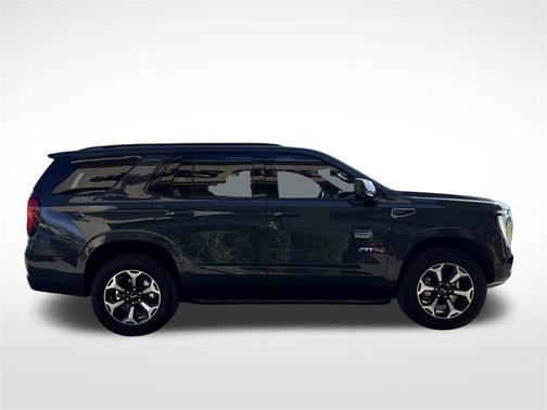 2025 GMC Yukon 4WD AT4