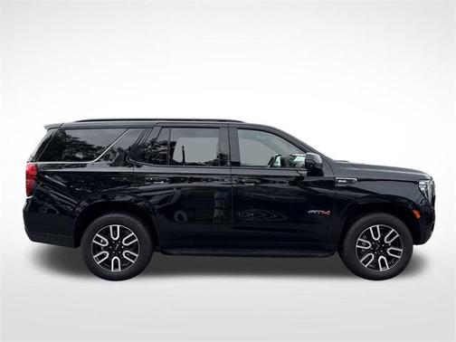 2024 GMC Yukon 4WD AT4