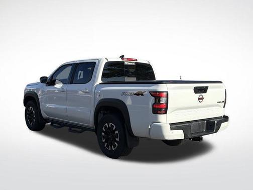 Glacier White 2024 Nissan Frontier PRO-4X