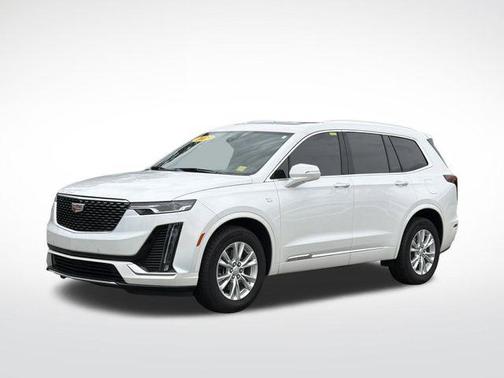 Crystal White Tricoat 2025 Cadillac XT6 Luxury AWD