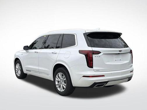 Crystal White Tricoat 2025 Cadillac XT6 Luxury AWD