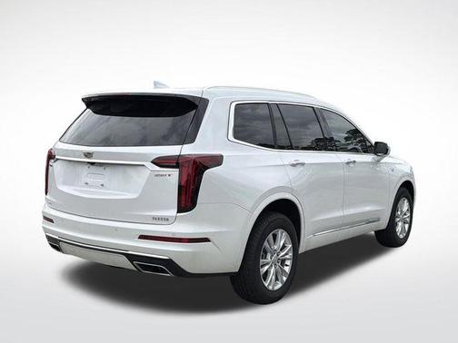 Crystal White Tricoat 2025 Cadillac XT6 Luxury AWD