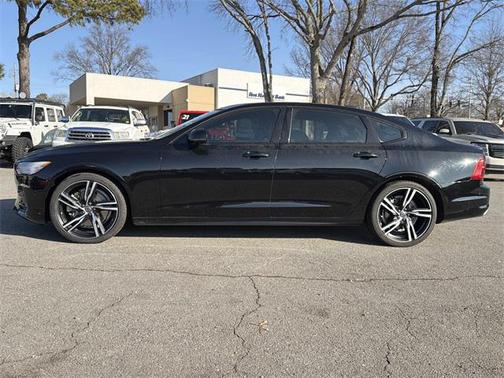 2020 Volvo S90 T6 R-Design