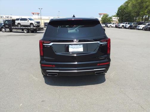 Stellar Black Metallic 2021 Cadillac XT6 Premium Luxury FWD