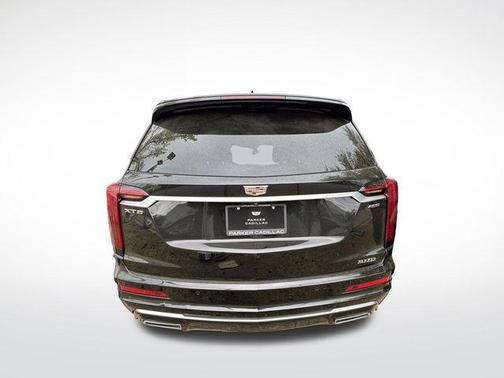 Stellar Black Metallic 2021 Cadillac XT6 Premium Luxury FWD