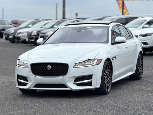2018 Jaguar XF 25t R-Sport