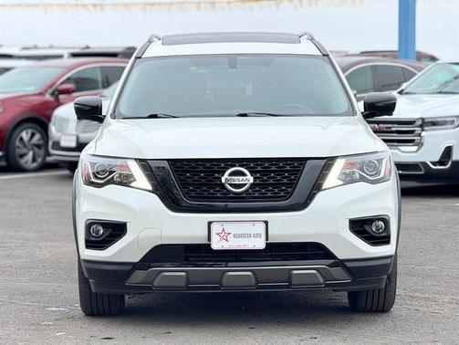 2020 Nissan Pathfinder SL 4WD