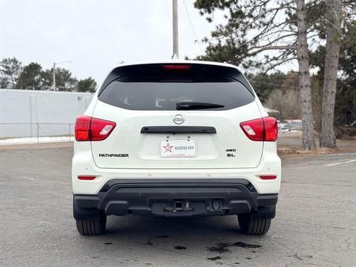 2020 Nissan Pathfinder SL 4WD