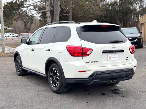 2020 Nissan Pathfinder SL 4WD