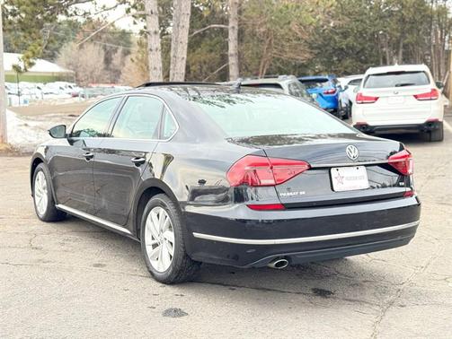 2018 Volkswagen Passat SE