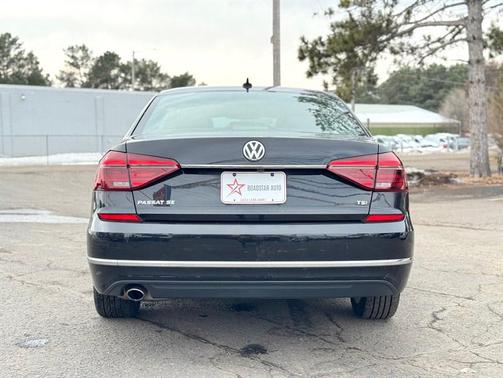 2018 Volkswagen Passat SE
