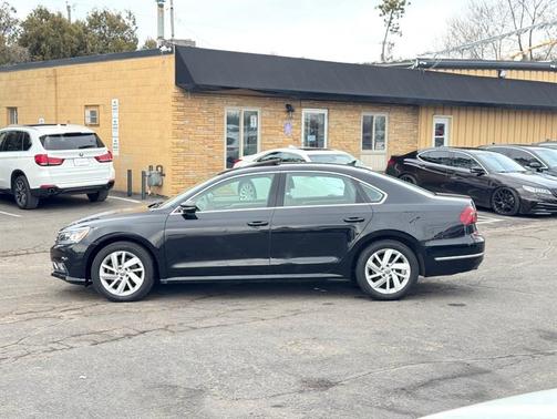 2018 Volkswagen Passat SE