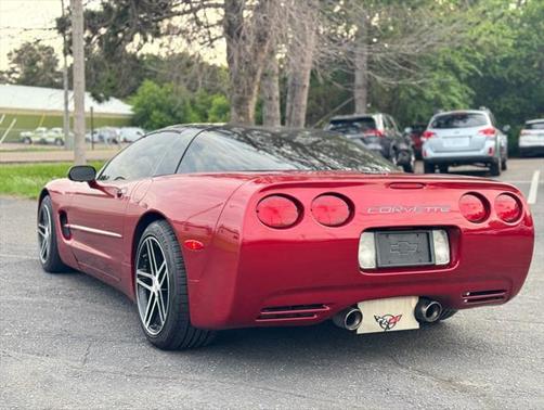 2004 Chevrolet Corvette Base