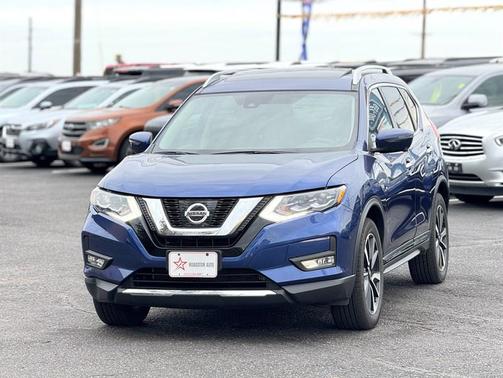 2017 Nissan Rogue SL