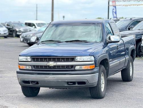 Indigo Blue Metallic 2000 Chevrolet Silverado 1500 LS Extended Cab
