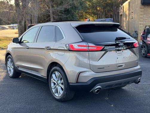 2021 Ford Edge Titanium