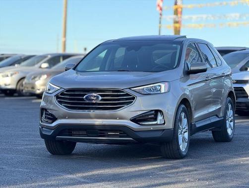 2021 Ford Edge Titanium