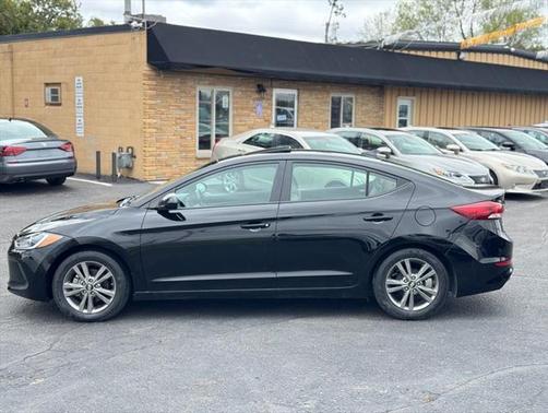 2017 Hyundai ELANTRA Value Edition