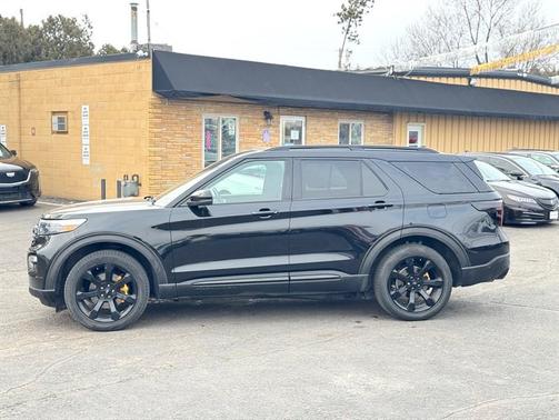 Agate Black Metallic 2020 Ford Explorer ST