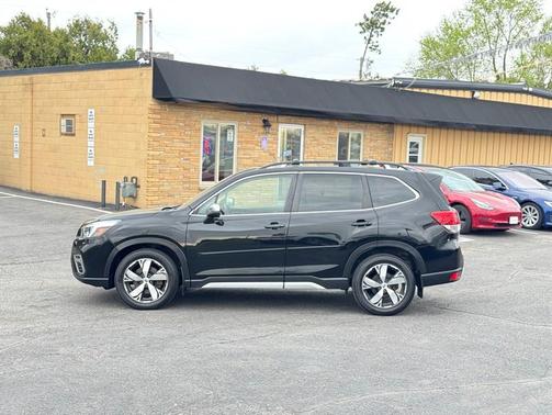 Crystal Black Silica 2021 Subaru Forester Touring