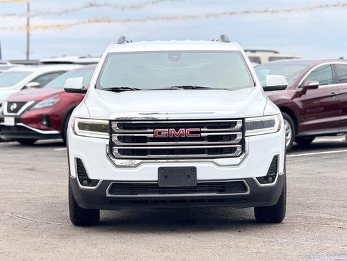 2023 GMC Acadia AWD SLT