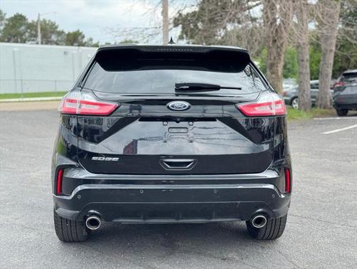 2020 Ford Edge ST