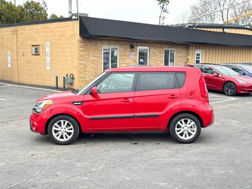 2013 Kia Soul Base