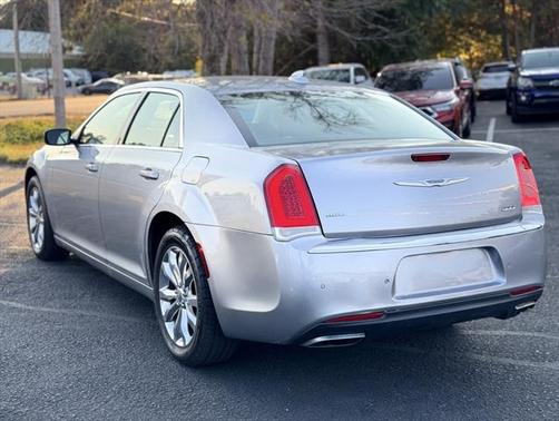 2015 Chrysler 300 Limited