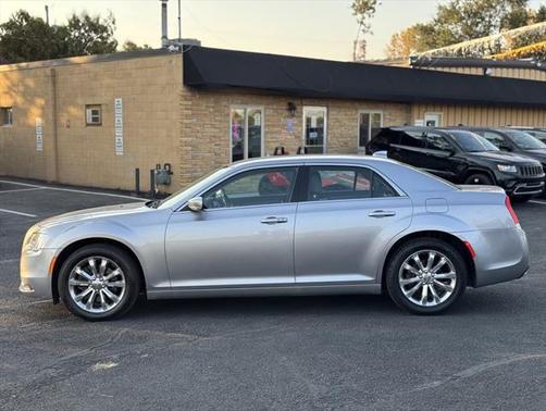 2015 Chrysler 300 Limited