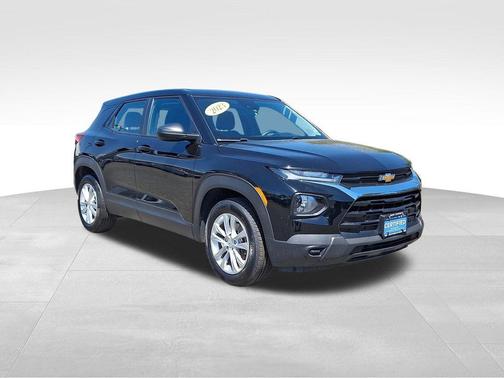 Mosaic Black Metallic 2023 Chevrolet Trailblazer LS