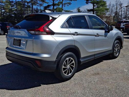 2023 Mitsubishi Eclipse Cross ES