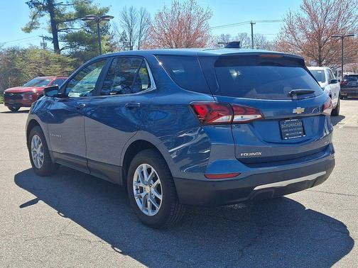 Lakeshore Blue Metallic 2024 Chevrolet Equinox 1LT