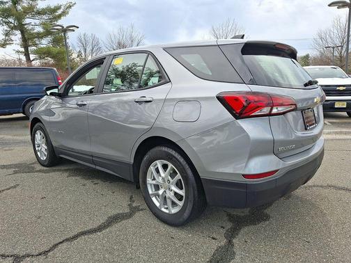 2023 Chevrolet Equinox LS
