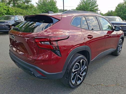 Crimson Metallic 2025 Chevrolet Trax FWD 2RS