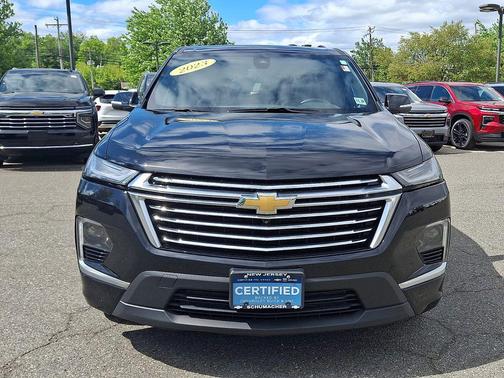 Mosaic Black Metallic 2023 Chevrolet Traverse Premier