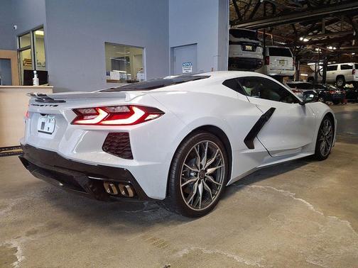 2024 Chevrolet Corvette Stingray w/2LT