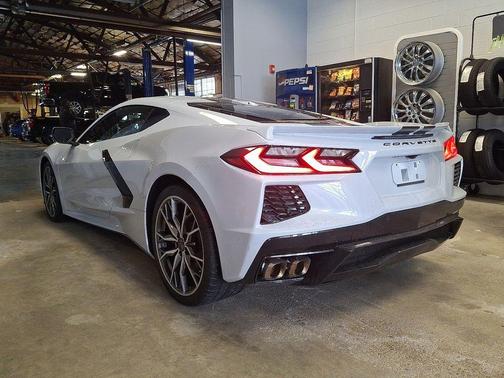 2024 Chevrolet Corvette Stingray w/2LT