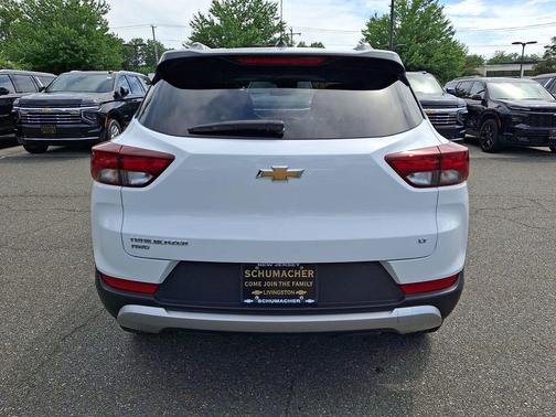 Summit White 2023 Chevrolet Trailblazer LT