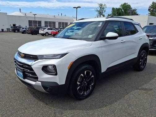 Summit White 2023 Chevrolet Trailblazer LT