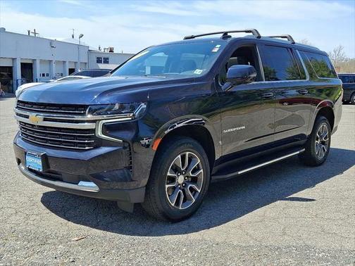 2022 Chevrolet Suburban LT
