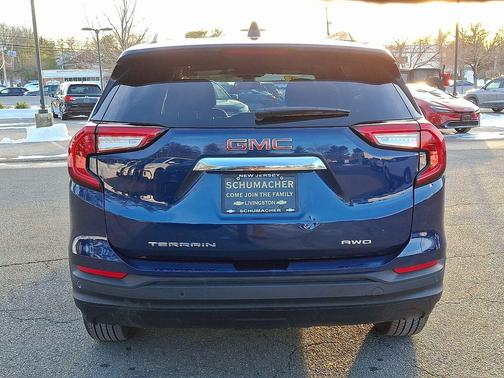 2022 GMC Terrain SLE