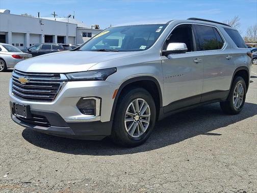 2022 Chevrolet Traverse LT Cloth