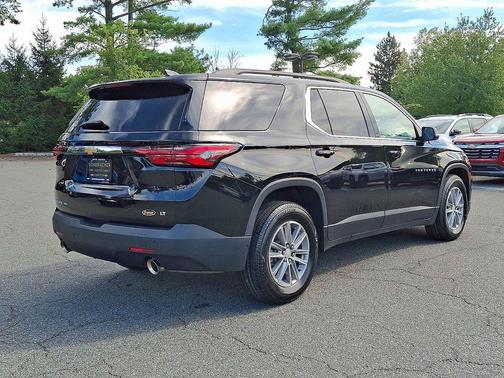 2022 Chevrolet Traverse LT Leather