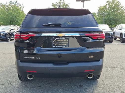 2022 Chevrolet Traverse LT Leather